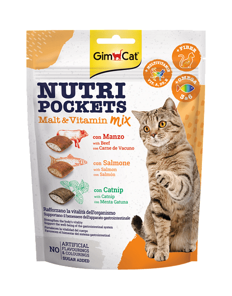 GimCat Nutri Pockets – Хрупкави джобчета „Mix от малц и витамини”, с говеждо, сьомга, котешка трева, фибри, Омега 3 & 6 - Zoo-PetShop