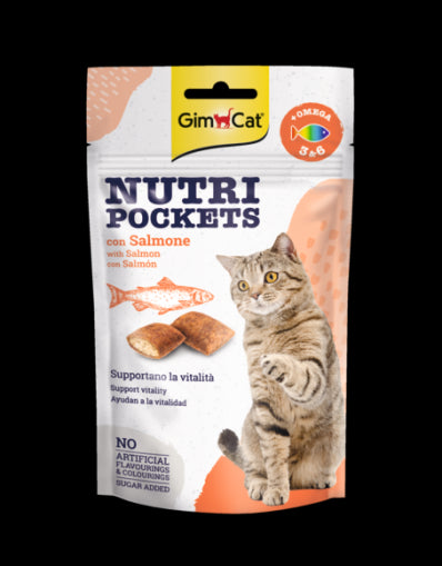GimCat Nutri Pockets – Хрупкави джобчета със Сьомга + Омега 3 и 6, 60 г - Zoo-PetShop